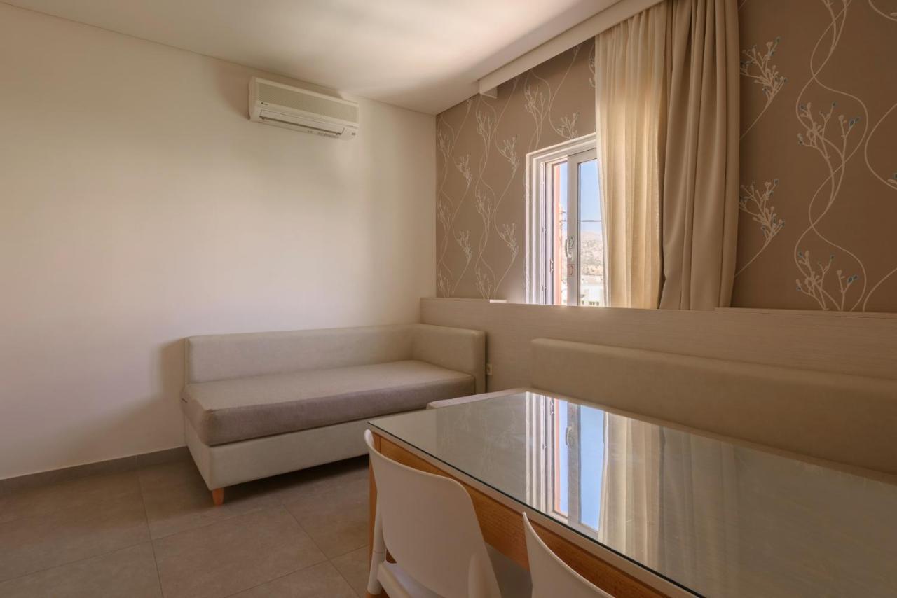 Poseidon Studios & Apartments Палиохора Екстериор снимка
